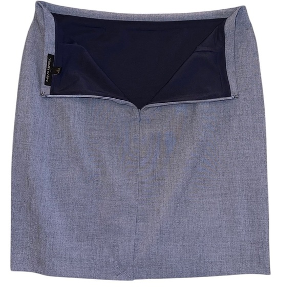 Banana Republic | Women’s Lightweight Pencil Skirt - Size 8 - NWOT - Picture 4 of 4